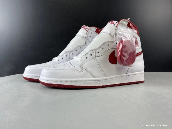 Kick Theory Retro 555088-103 Air (2017) 1 Red Metallic Jordan 0814